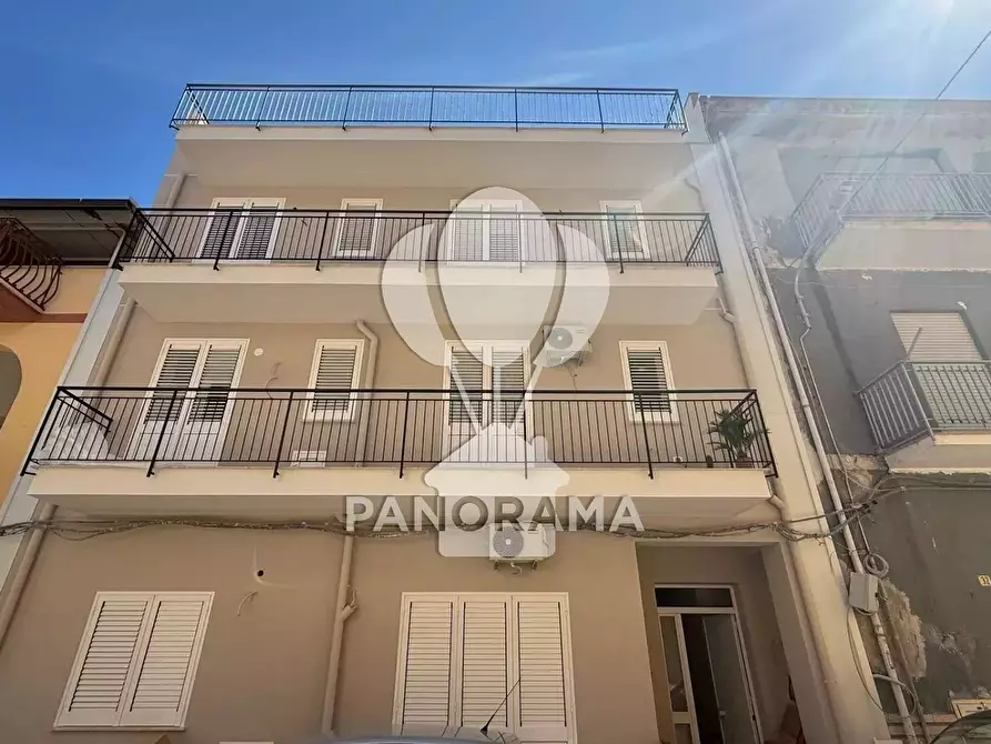Immagine 1 di Casa trifamiliare in vendita  in Via Colombo a Balestrate