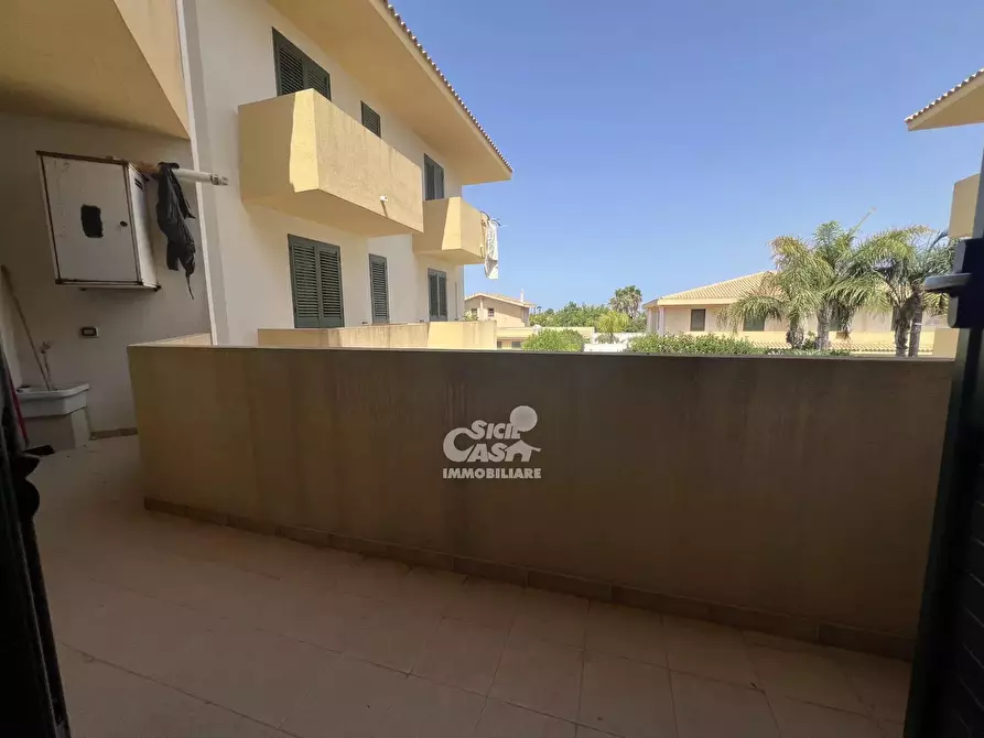 Immagine 8 di Casa trifamiliare in vendita  a Marsala