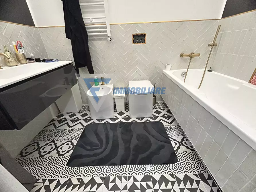 Immagine 11 di Casa trifamiliare in vendita  in Viale Santa Panagia a Siracusa