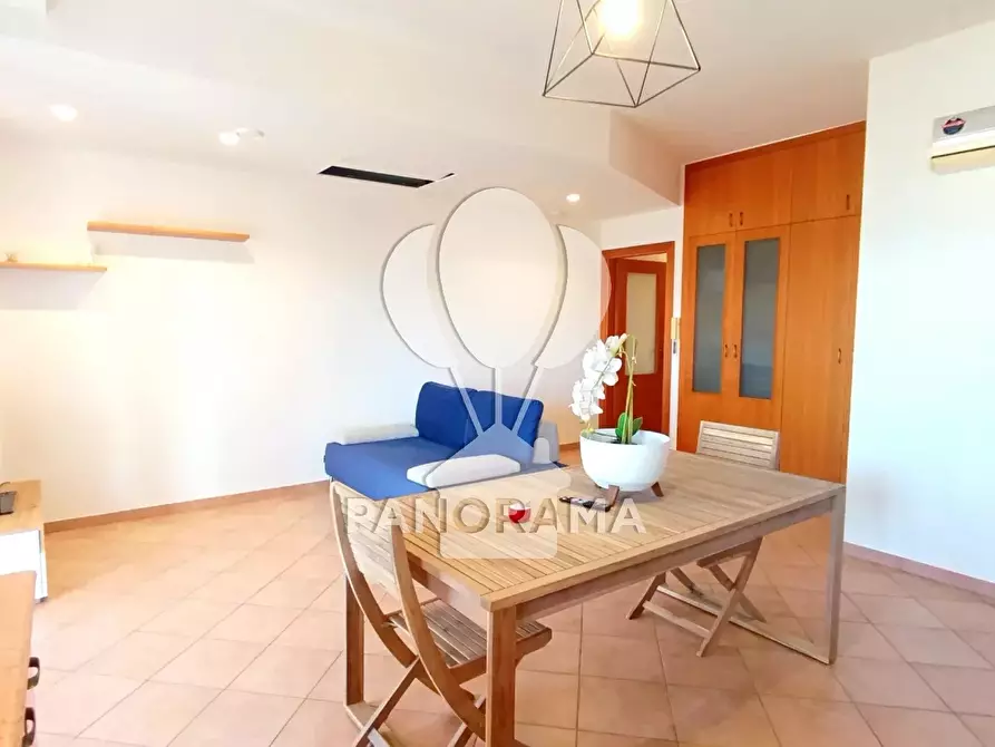 Immagine 10 di Casa trifamiliare in vendita  a Alcamo