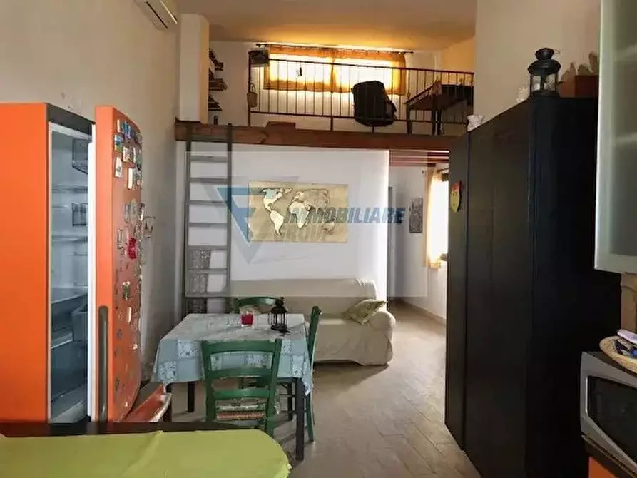 Immagine 19 di Casa trifamiliare in vendita  in Via dell'Indipendenza a Siracusa