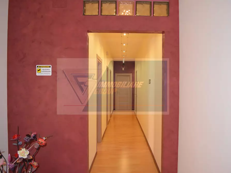 Immagine 9 di Casa trifamiliare in affitto  in Viale Santa Panagia a Siracusa