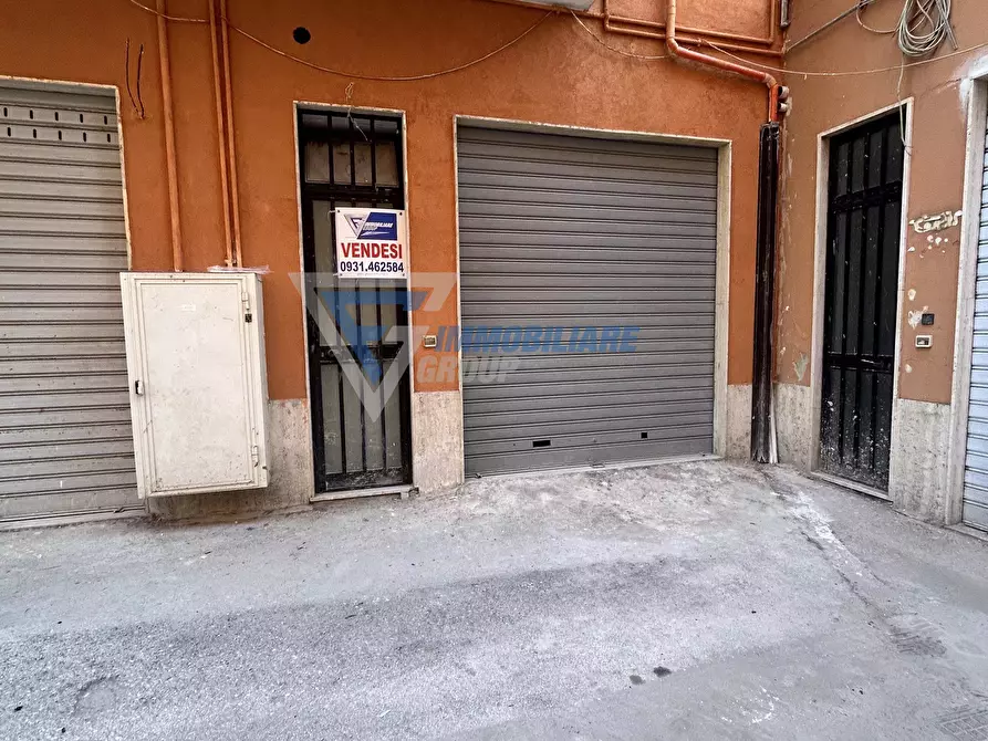 Immagine 5 di Appartamento in vendita  in VIA MODICA a Siracusa