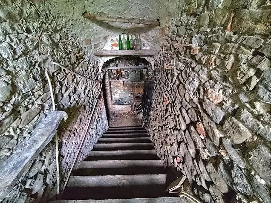 Immagine 25 di Terreno edificabile in vendita  a Dogliani