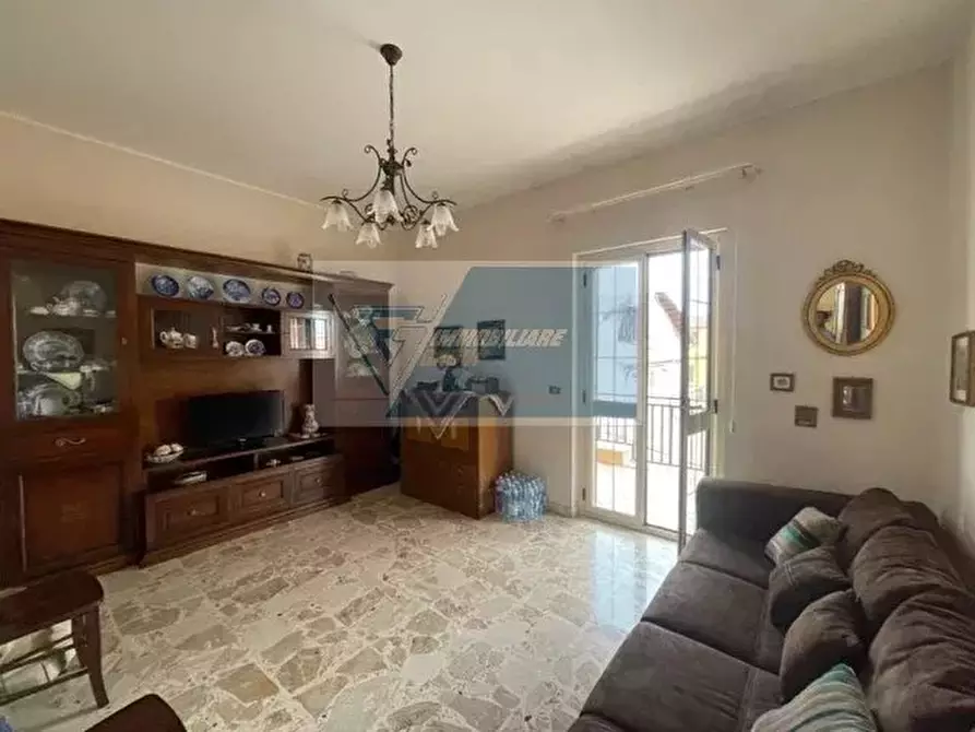 Immagine 19 di Casa trifamiliare in vendita  in Via Brancati a Buccheri