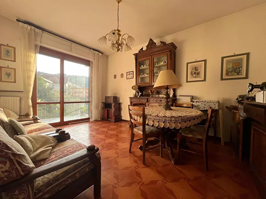 Immagine 2 di Casa trifamiliare in vendita  in Via Tre Scalini a Rapallo