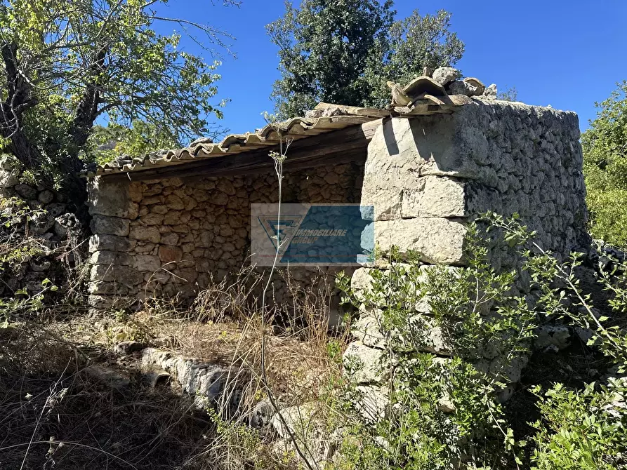Immagine 3 di Casa trifamiliare in vendita  a Noto
