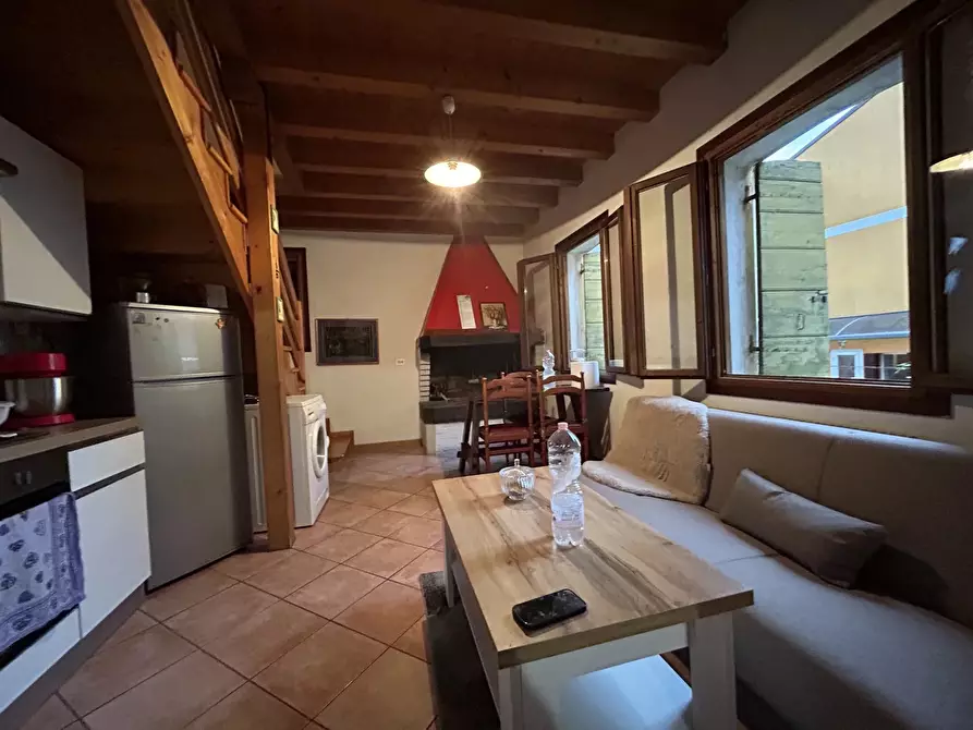 Immagine 11 di Terreno edificabile in vendita  a Refrontolo