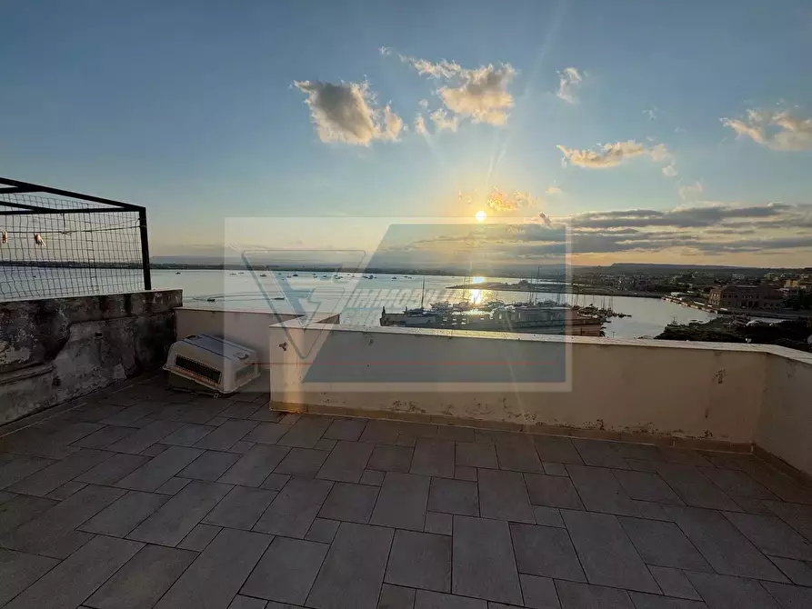 Immagine 3 di Casa trifamiliare in vendita  in Via della Amalfitania a Siracusa