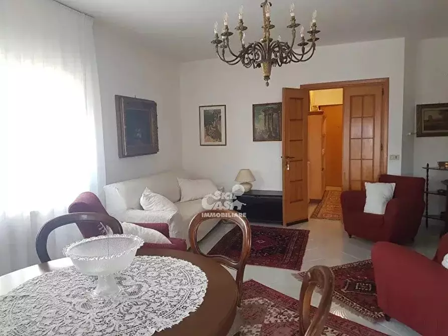 Immagine 2 di Casa trifamiliare in vendita  a Marsala