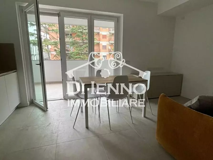 Immagine 11 di Casa trifamiliare in affitto  in Via Vitaliano Brancati a Roma