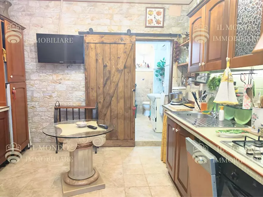 Immagine 53 di Casa trifamiliare in vendita  in Viale Luigi Greco Cretone a Palombara Sabina