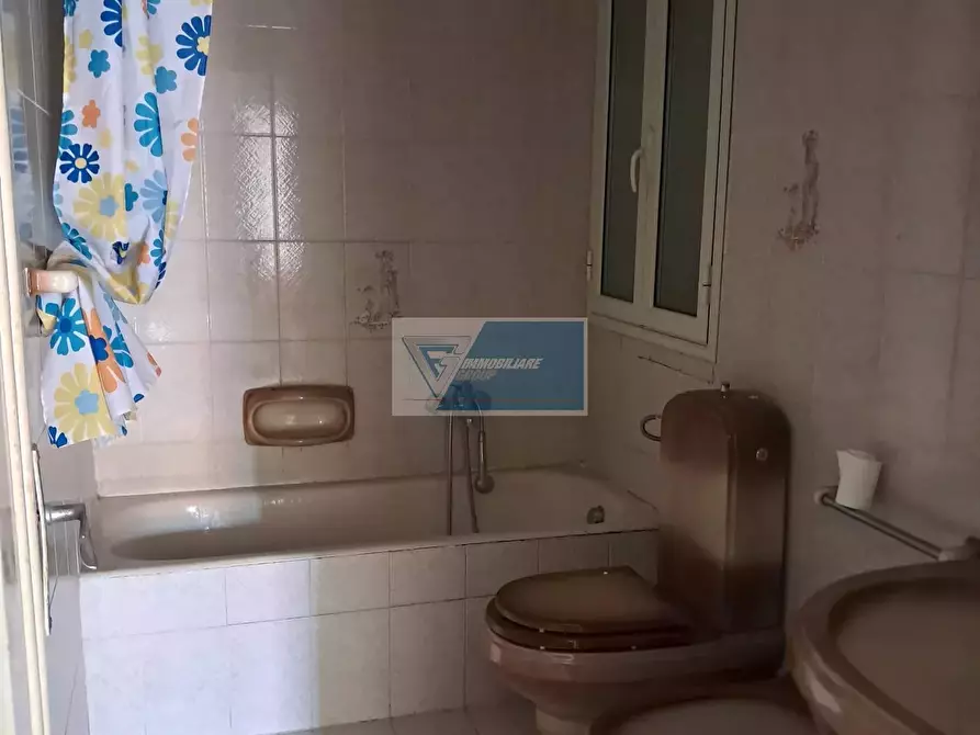 Immagine 9 di Casa trifamiliare in vendita  a Buccheri