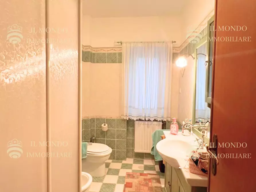 Immagine 26 di Casa trifamiliare in vendita  a Palombara Sabina