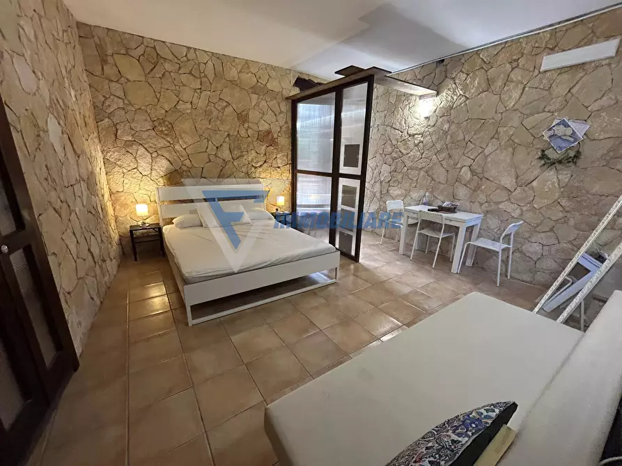 Immagine 5 di Casa trifamiliare in vendita  in via mirabella a Siracusa