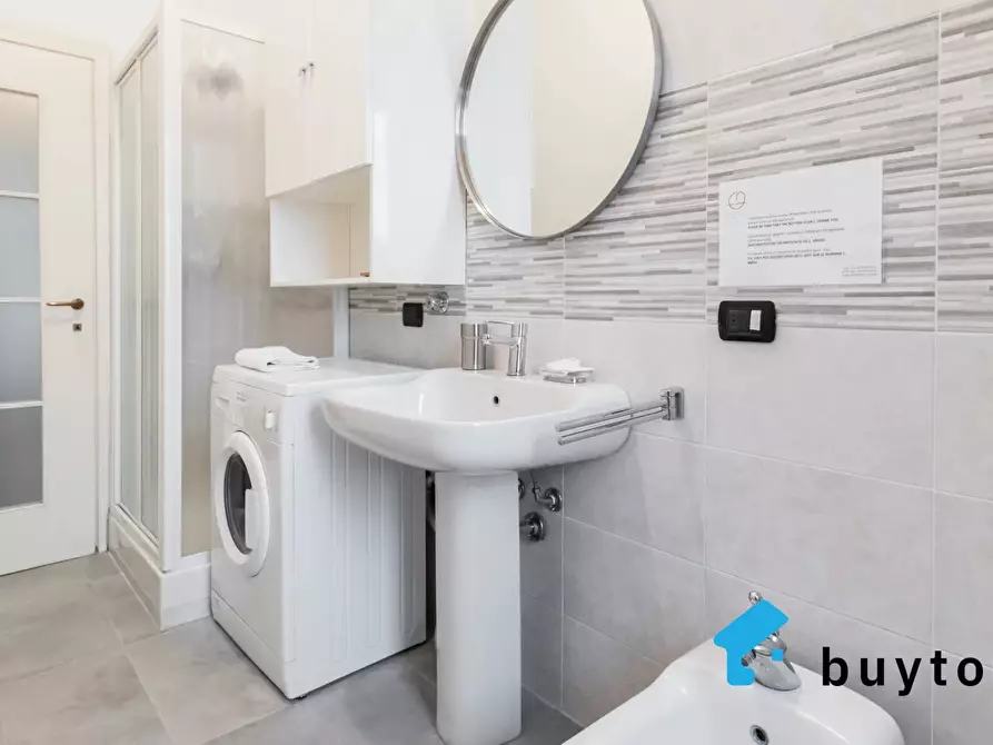 Immagine 10 di Casa trifamiliare in vendita  in Corso Cristoforo Colombo, 1 a Milano