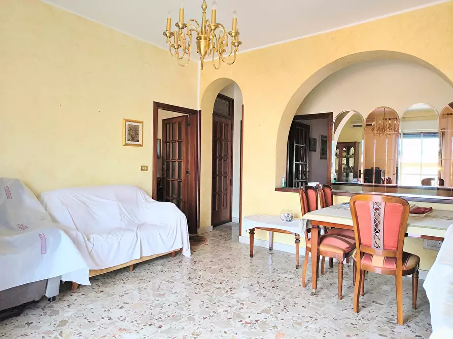 Immagine 5 di Casa trifamiliare in vendita  in Via San Nicolò a Messina