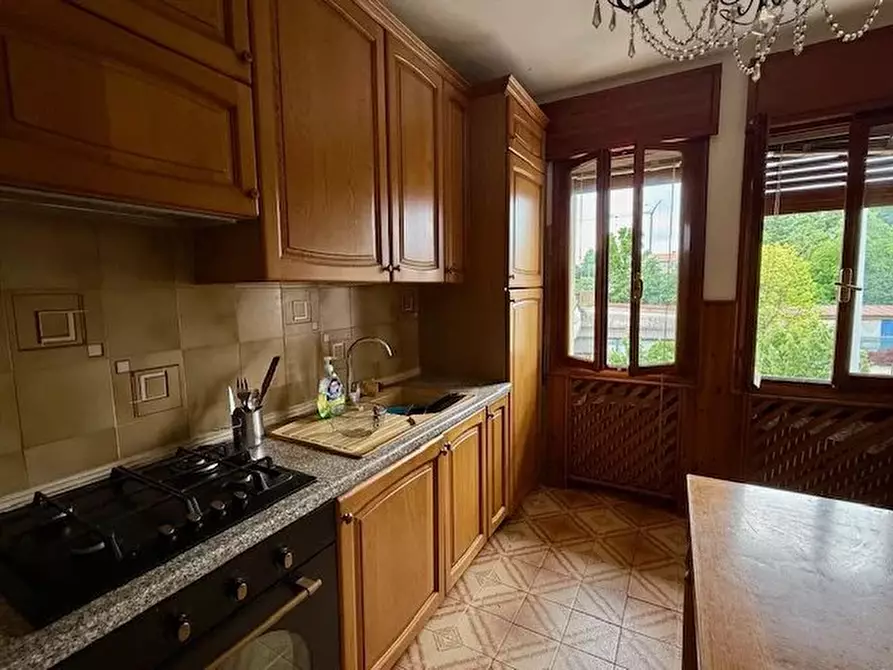 Immagine 1 di Casa trifamiliare in vendita  a Refrontolo