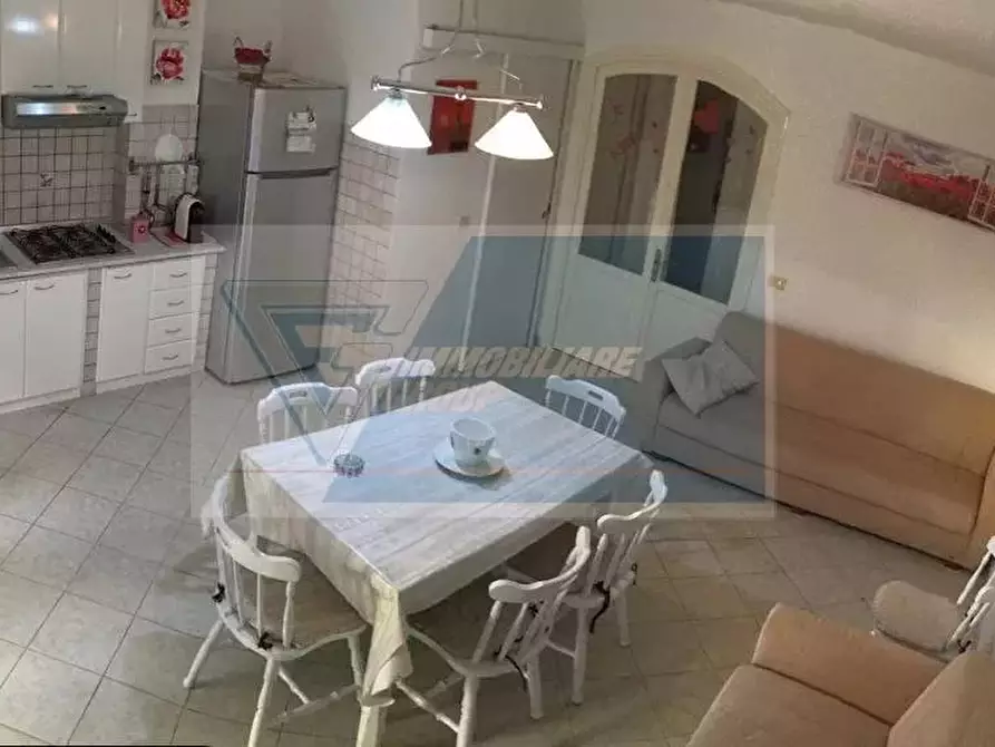 Immagine 1 di Casa trifamiliare in affitto  in Ronco I A Via Resalibera a Siracusa