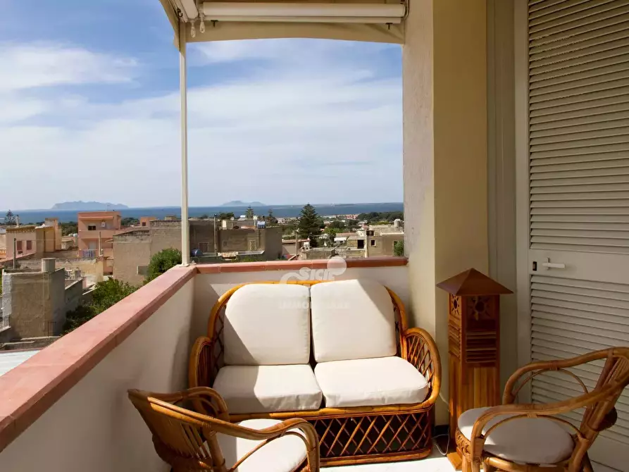 Immagine 11 di Casa trifamiliare in vendita  a Marsala