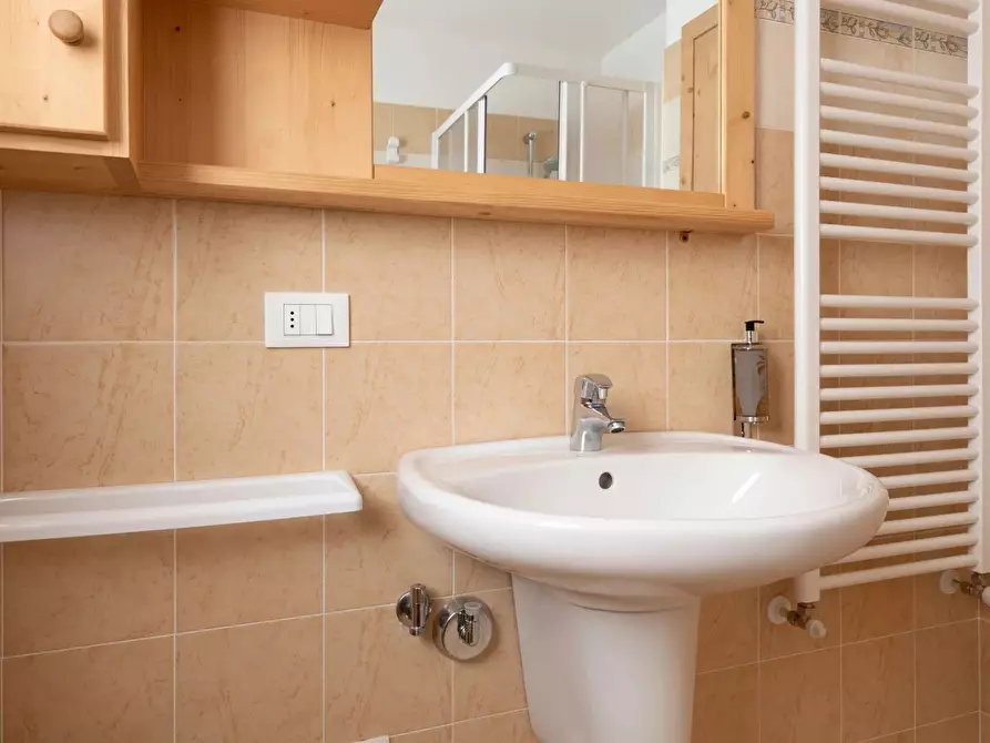 Immagine 21 di Casa trifamiliare in vendita  in Via Adda, 10 a Valdidentro