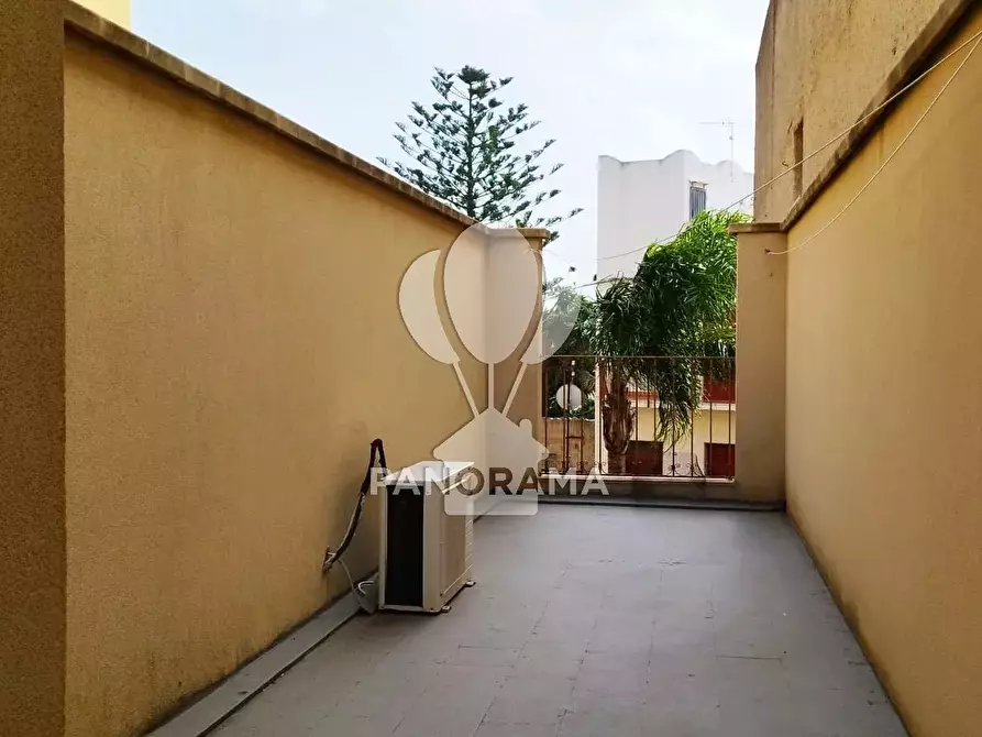 Immagine 17 di Casa trifamiliare in vendita  a Castelvetrano