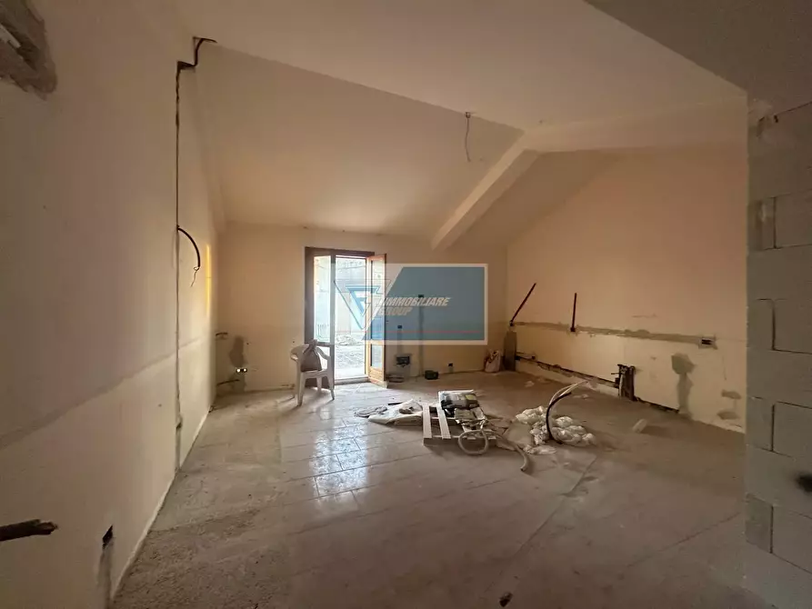 Immagine 18 di Casa trifamiliare in vendita  in Via Roma a Noto