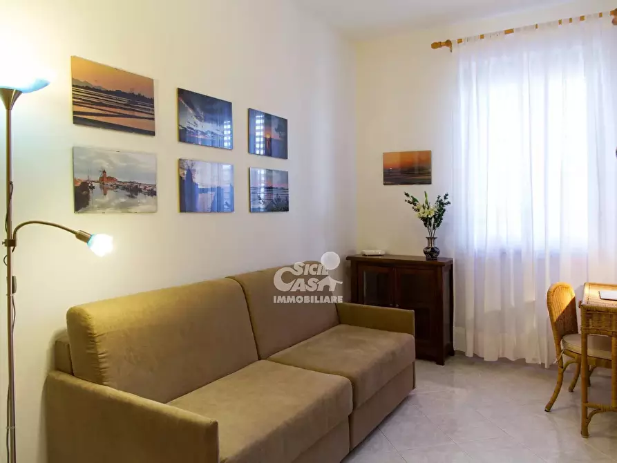 Immagine 25 di Casa trifamiliare in vendita  a Marsala