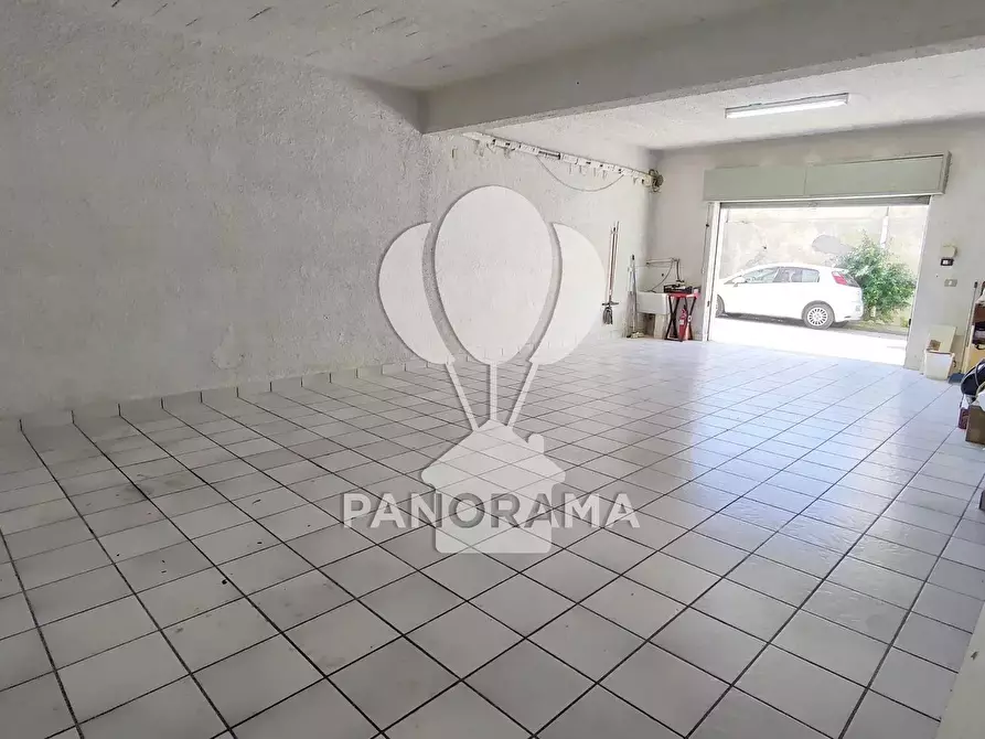 Immagine 31 di Casa trifamiliare in vendita  in Via Florio a Alcamo