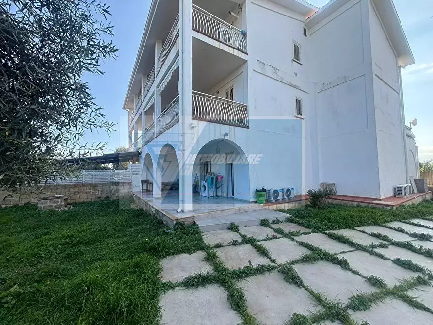 Immagine 1 di Casa trifamiliare in vendita  in Capo Murro di Porco a Siracusa