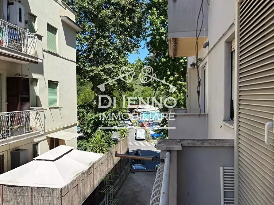 Immagine 30 di Casa trifamiliare in vendita  in Via del Trullo a Roma