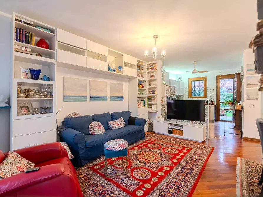 Immagine 2 di Terreno edificabile in vendita  in Via Volturno a Buccinasco