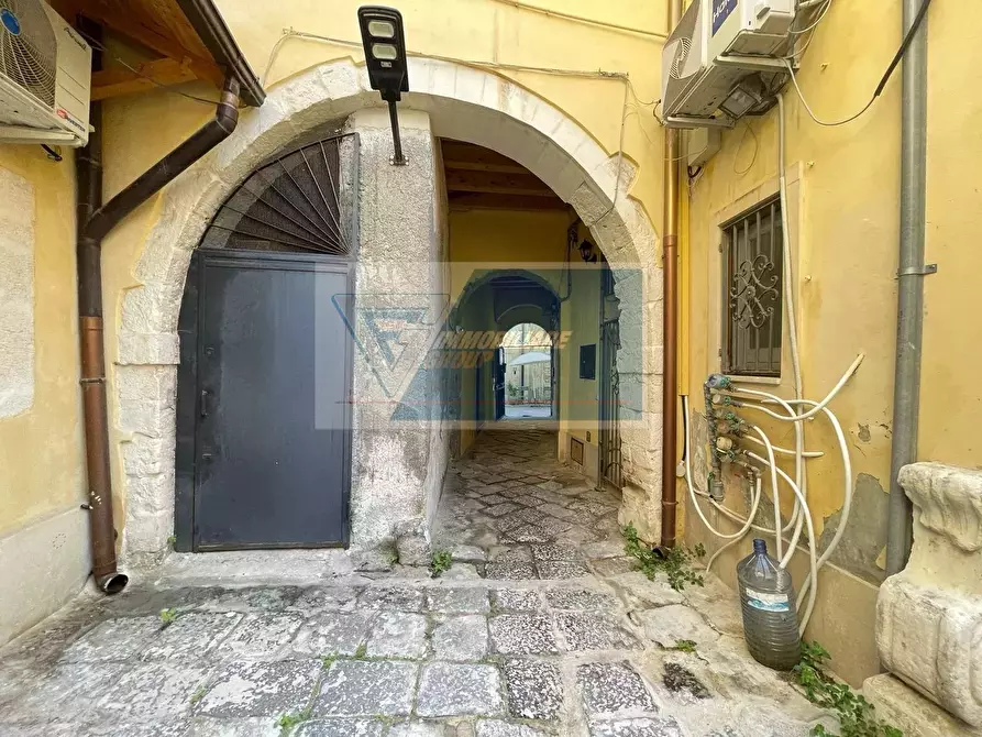 Immagine 10 di Casa trifamiliare in vendita  a Siracusa