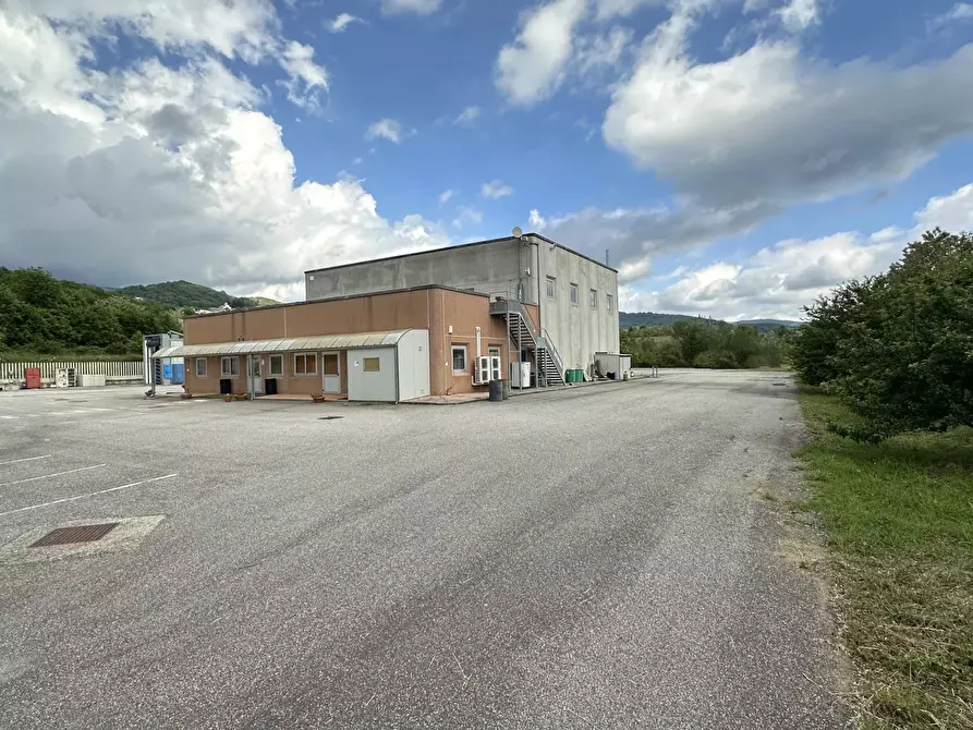 Immagine 3 di Casa bifamiliare in vendita  in zona industriale Piano Lago a Bianchi