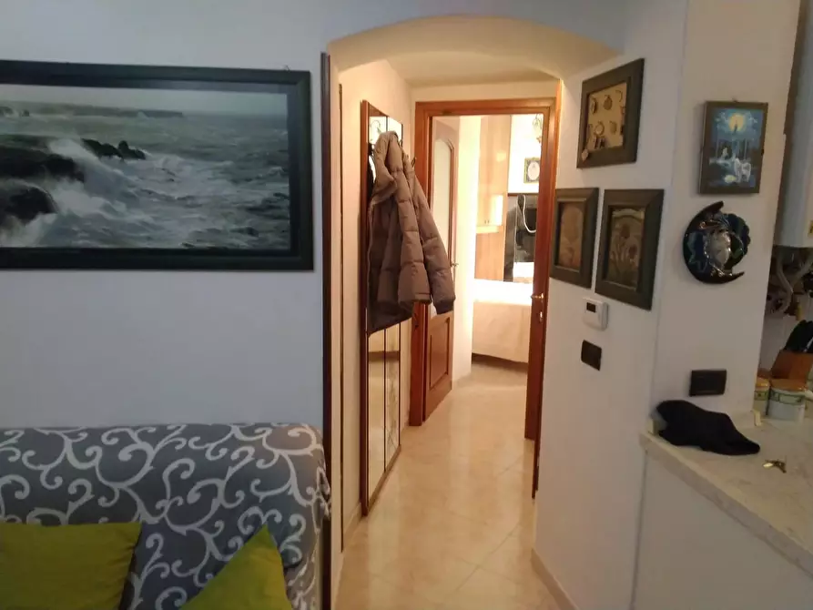 Immagine 5 di Casa trifamiliare in vendita  in Piazza Rocchetta, 15 a Ventimiglia