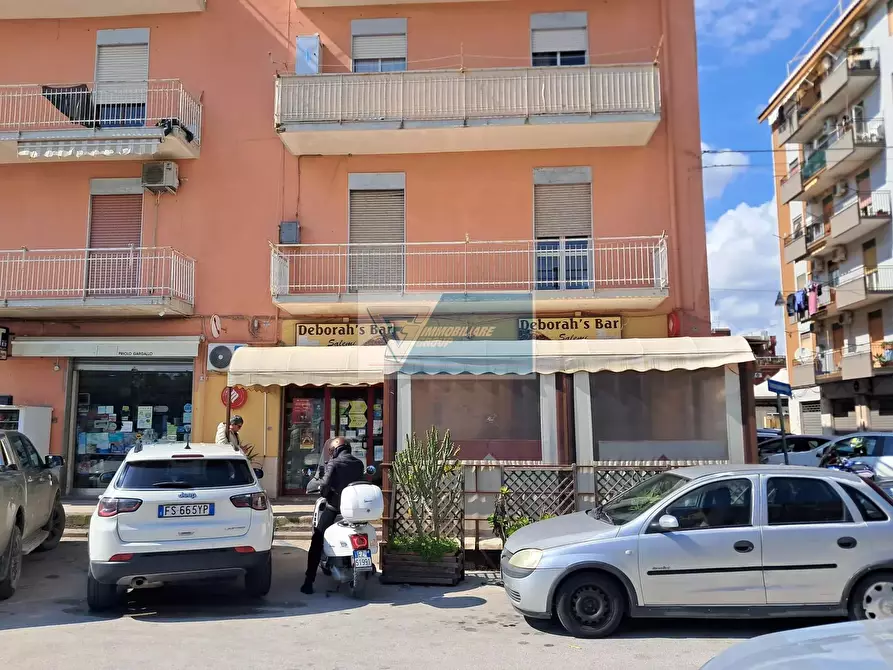 Immagine 2 di Casa trifamiliare in vendita  a Buccheri