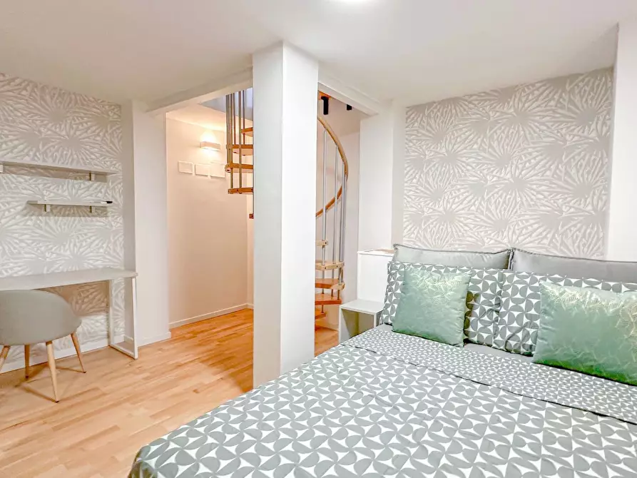 Immagine 10 di Casa trifamiliare in vendita  in Via Vincenzo Brunacci, 11 a Milano