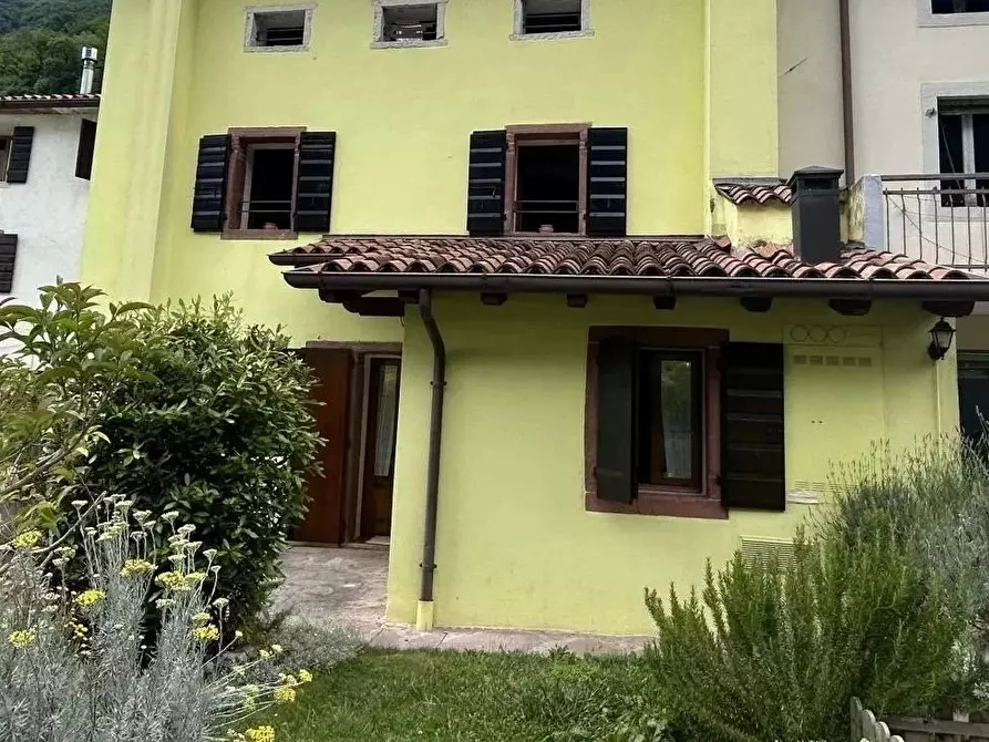 Immagine 29 di Terreno edificabile in vendita  a Vittorio Veneto