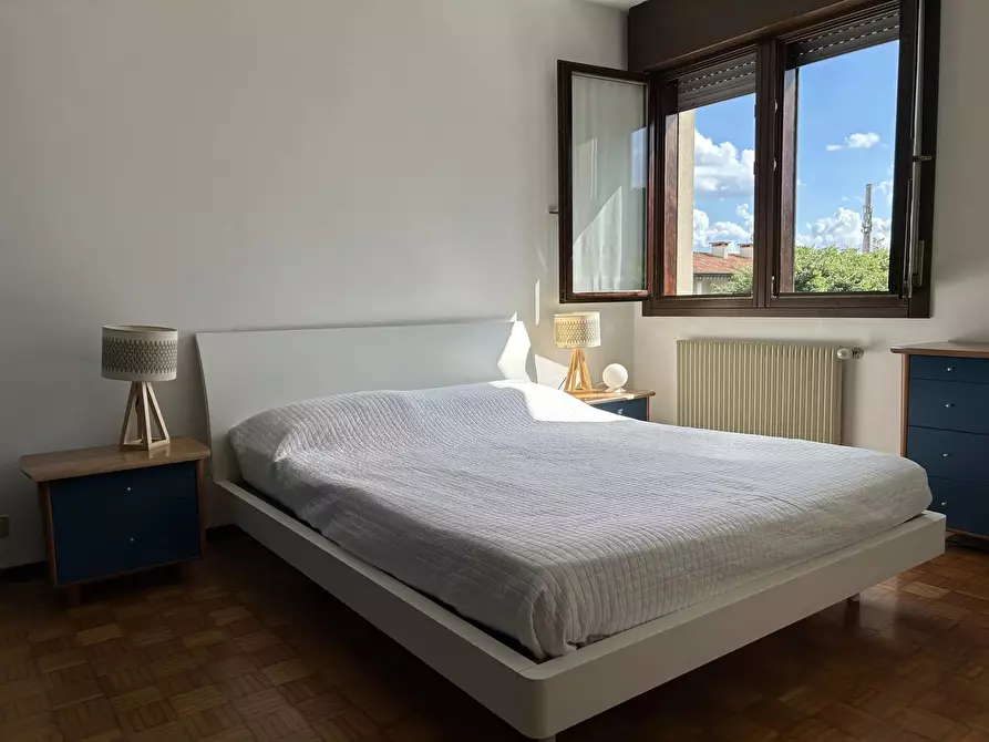 Immagine 23 di Casa trifamiliare in vendita  a Vittorio Veneto