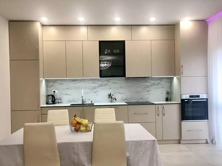 Immagine 4 di Casa trifamiliare in vendita  a Conegliano