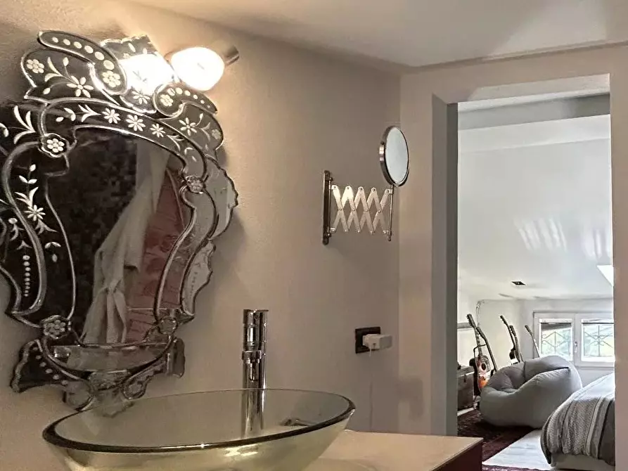 Immagine 35 di Terreno edificabile in vendita  a Refrontolo