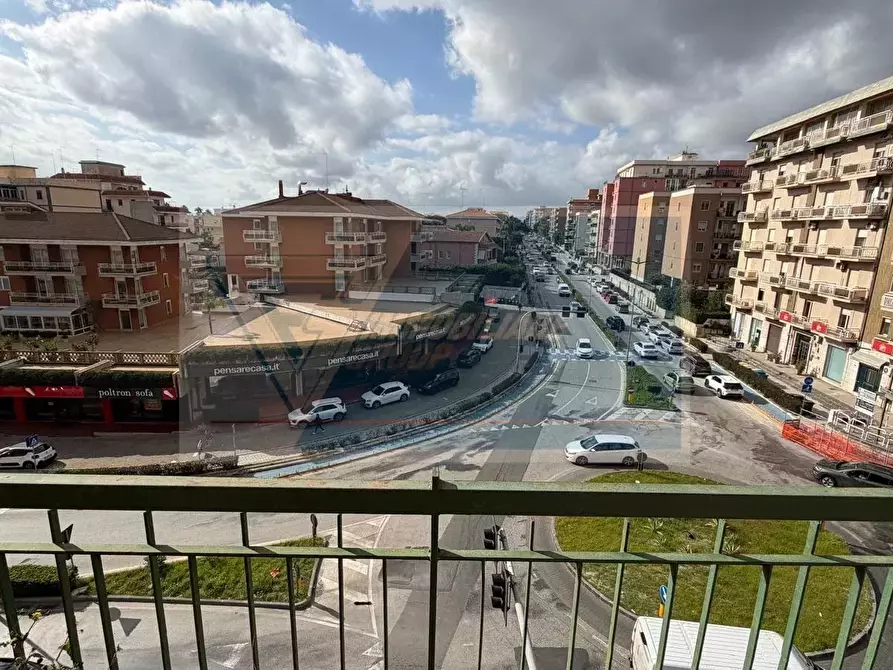 Immagine 4 di Casa trifamiliare in vendita  in Viale Teracati a Siracusa