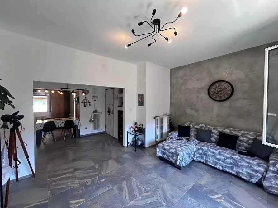 Immagine 4 di Casa trifamiliare in vendita  a Ventimiglia
