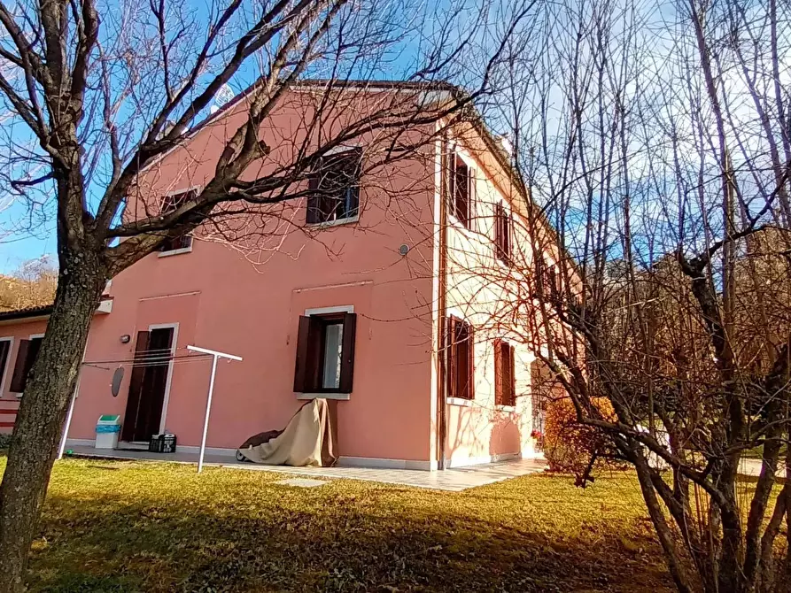 Immagine 11 di Terreno edificabile in vendita  a Refrontolo