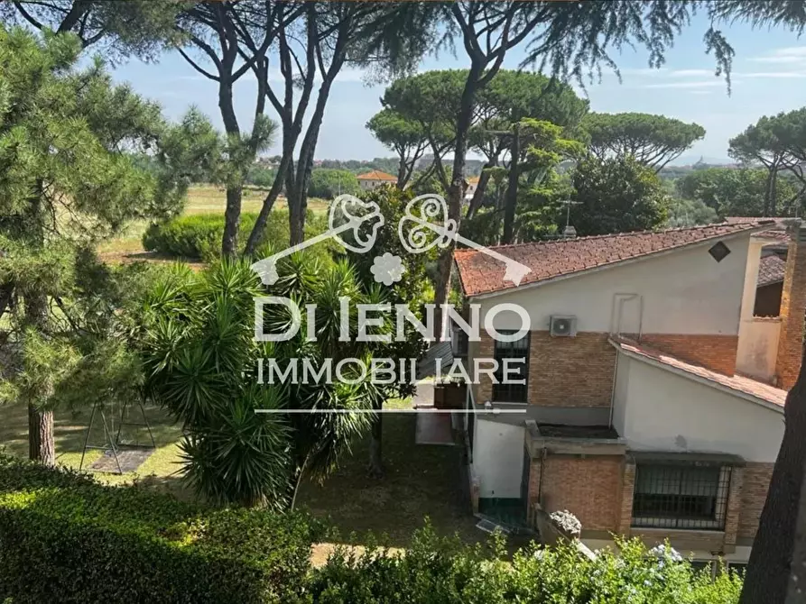 Immagine 4 di Casa trifamiliare in affitto  a Roma