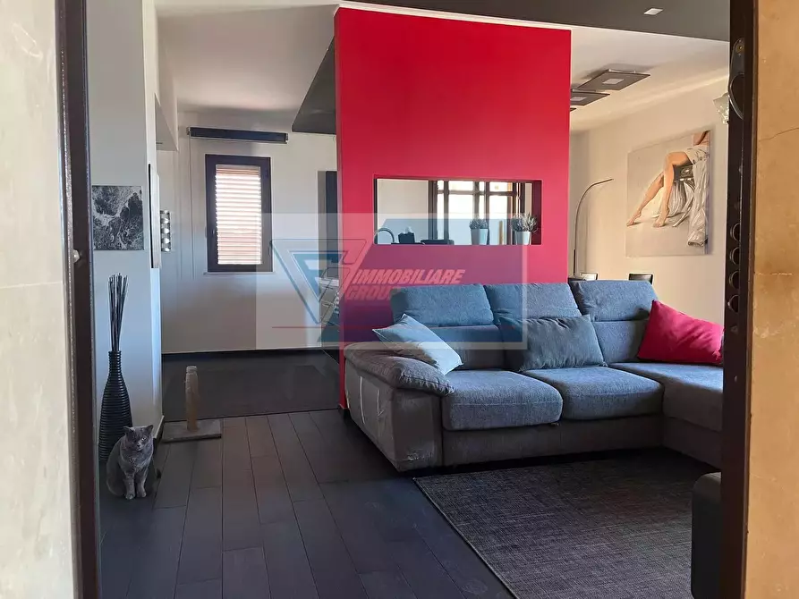 Immagine 1 di Casa trifamiliare in vendita  in Via Capuana a Buccheri