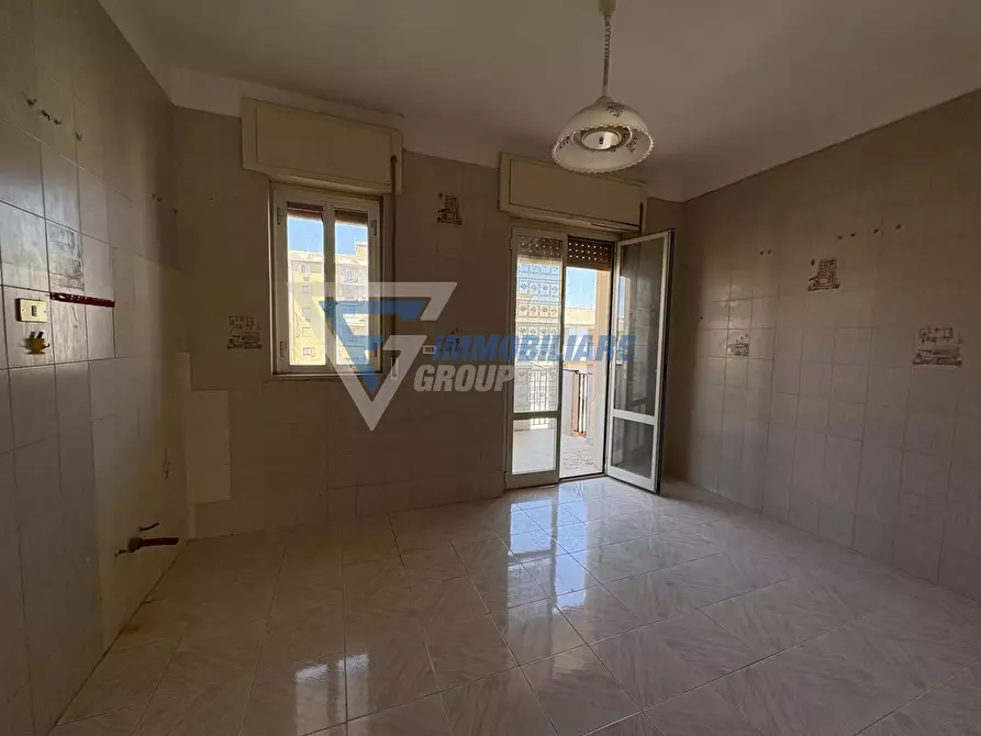 Immagine 5 di Casa trifamiliare in vendita  in Via Ramacca a Siracusa