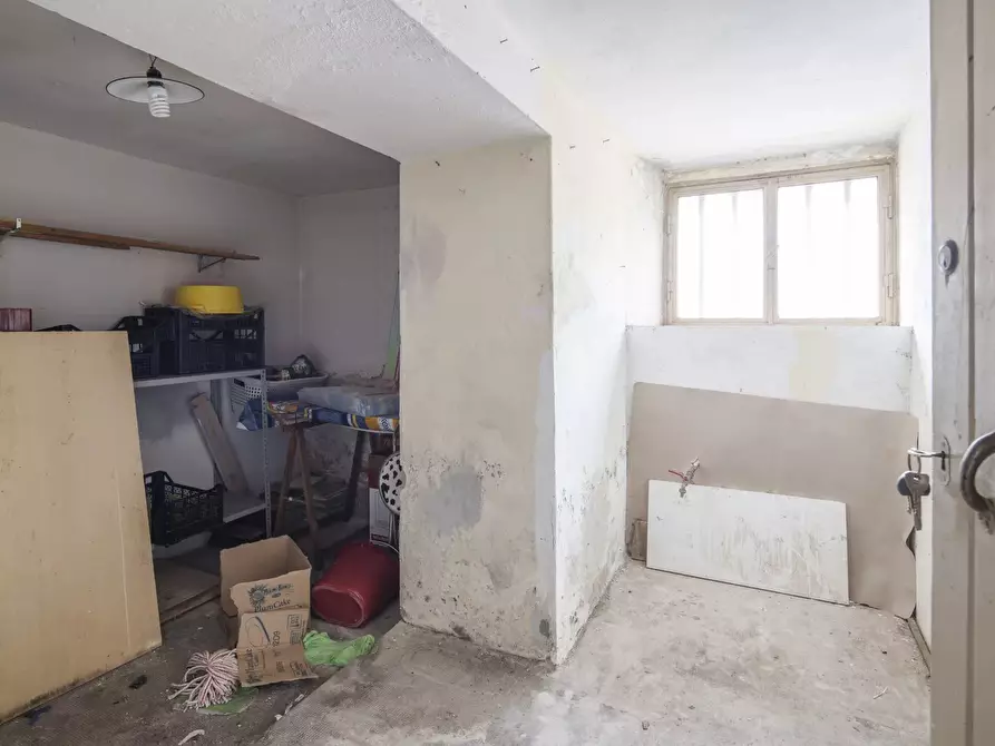 Immagine 31 di Casa trifamiliare in vendita  in Via Umbria, 1 a Macomer