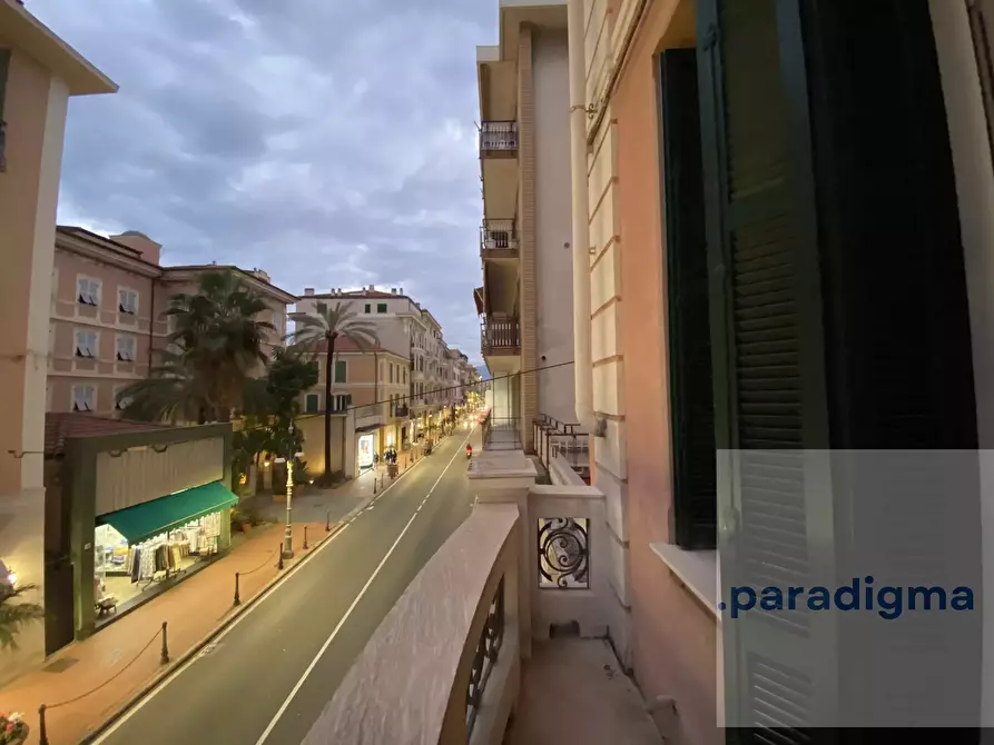 Immagine 3 di Casa trifamiliare in vendita  in Via Vittorio Emanuele II, 92 a Bordighera