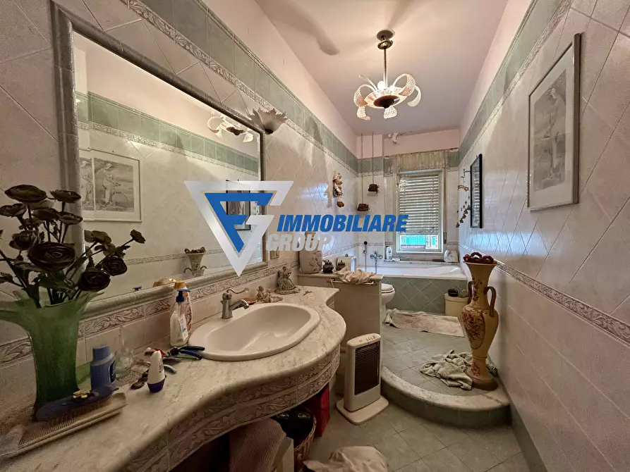 Immagine 7 di Casa trifamiliare in vendita  in Viale Tica a Siracusa